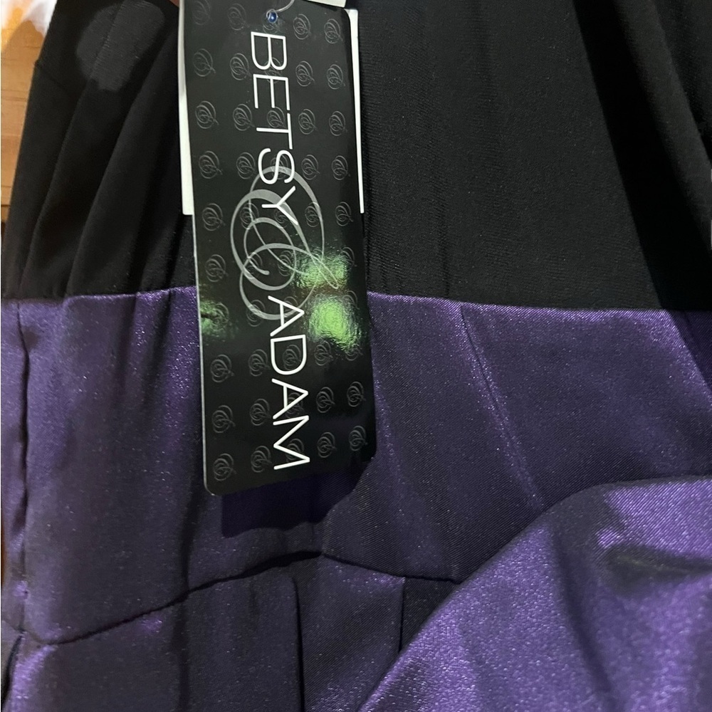Betsy & Adam Women’s Fit & Flair Purple And Black Midi Dress - Picture 3 of 6